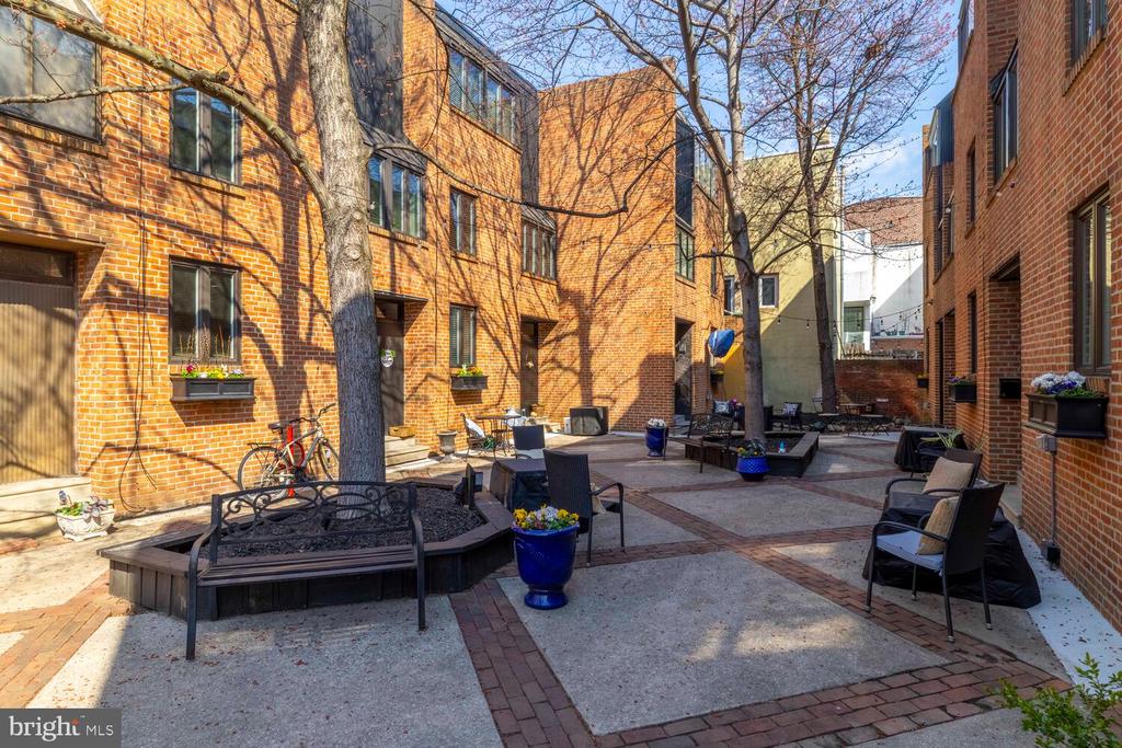 801 SOUTH STREET G