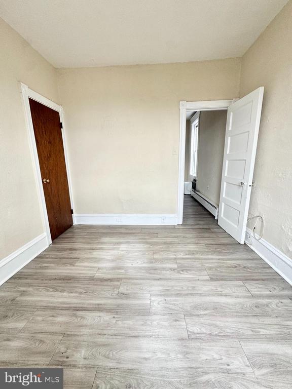 5040 WALNUT STREET 3R