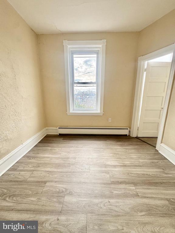 5040 WALNUT STREET 3R