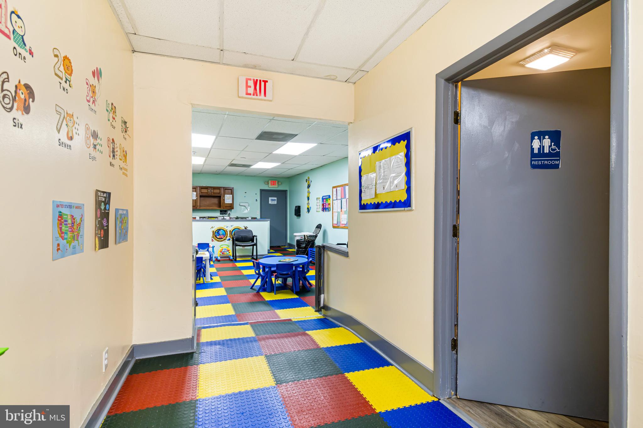 5819 GERMANTOWN AVENUE