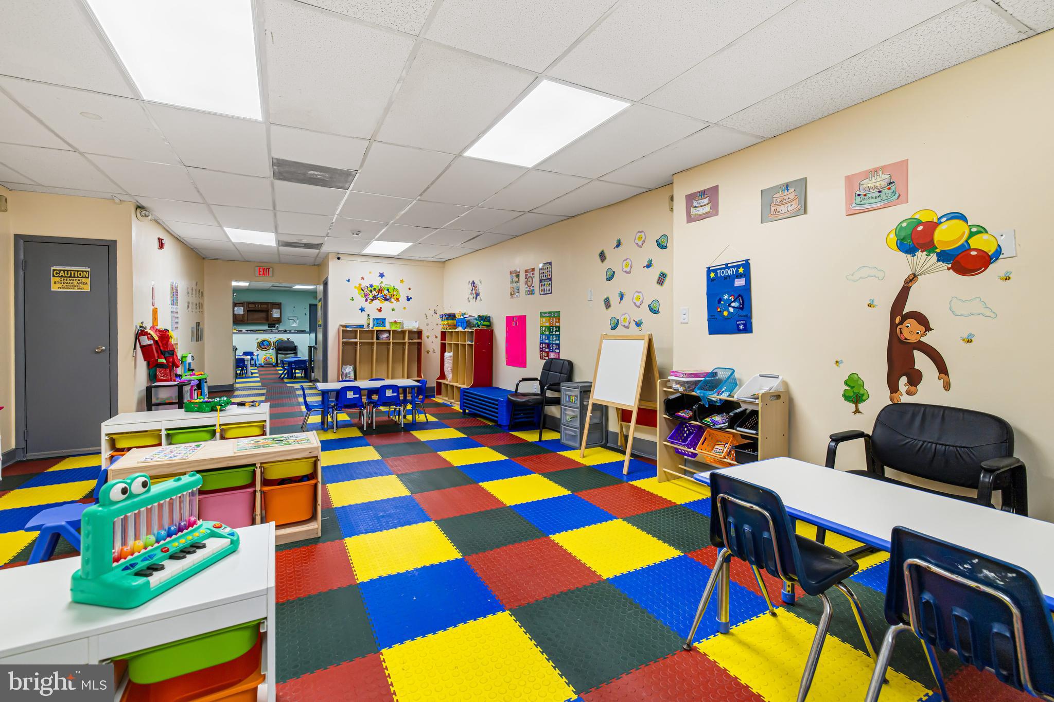 5819 GERMANTOWN AVENUE