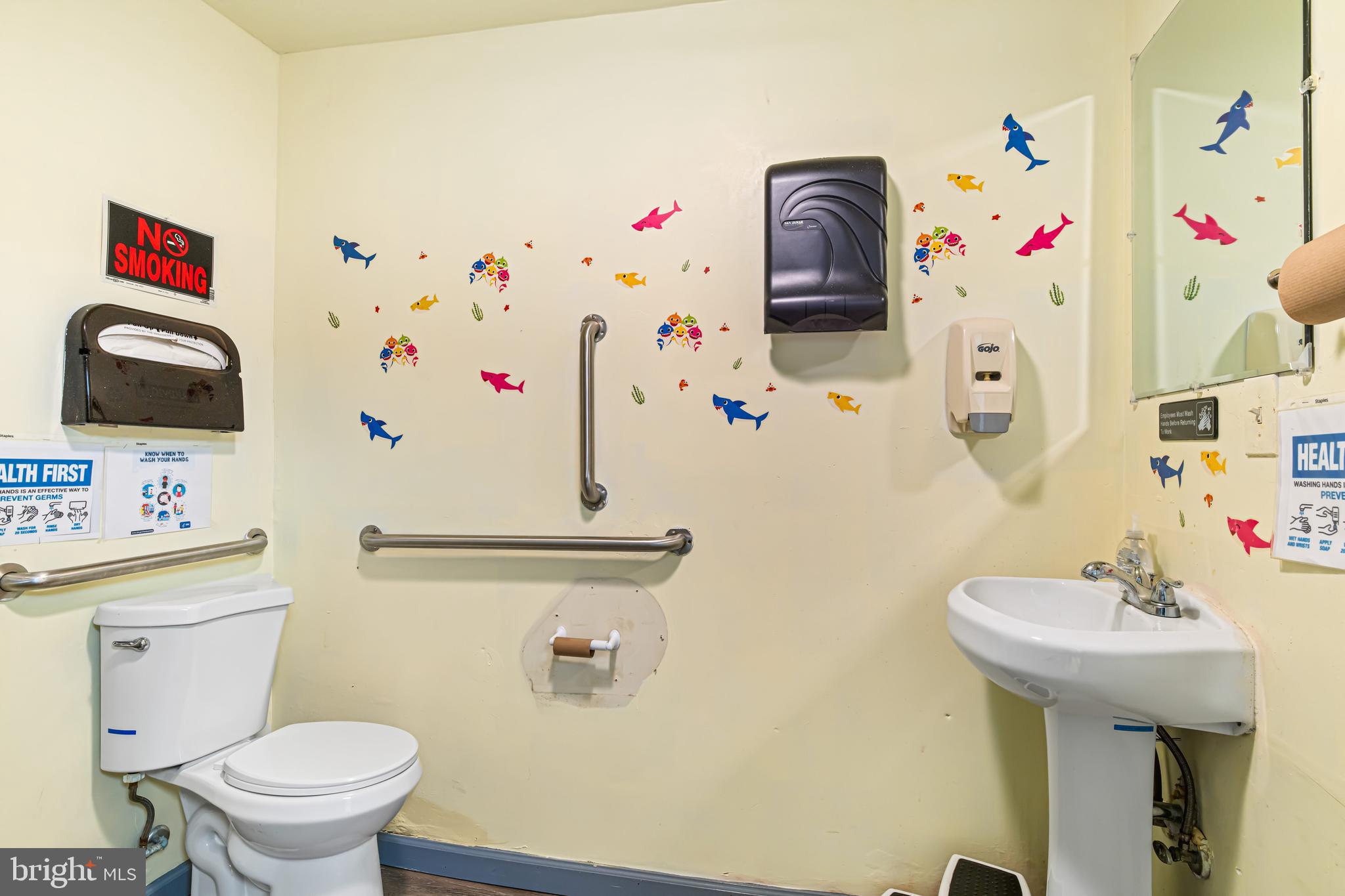 5819 GERMANTOWN AVENUE