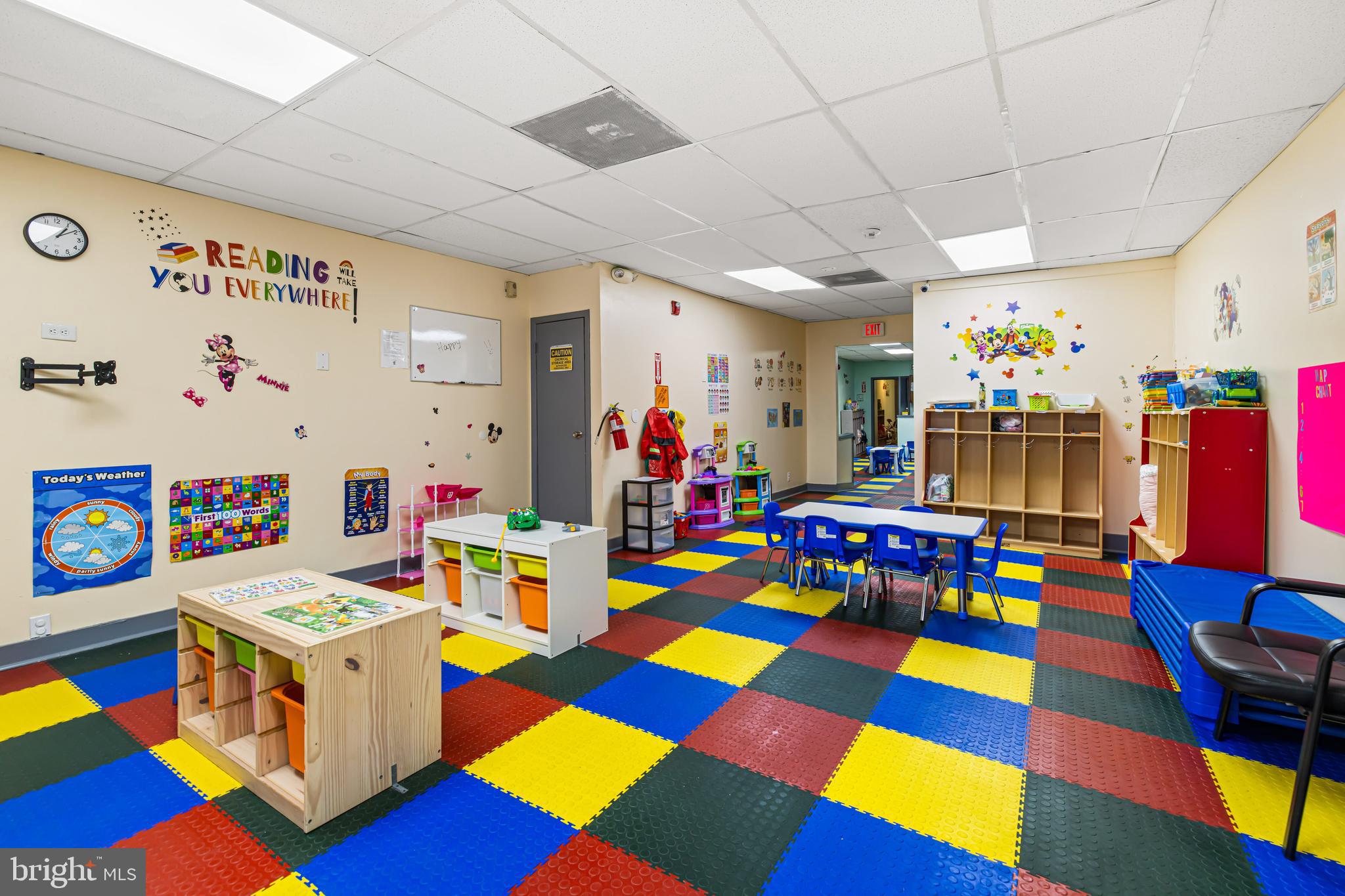 5819 GERMANTOWN AVENUE