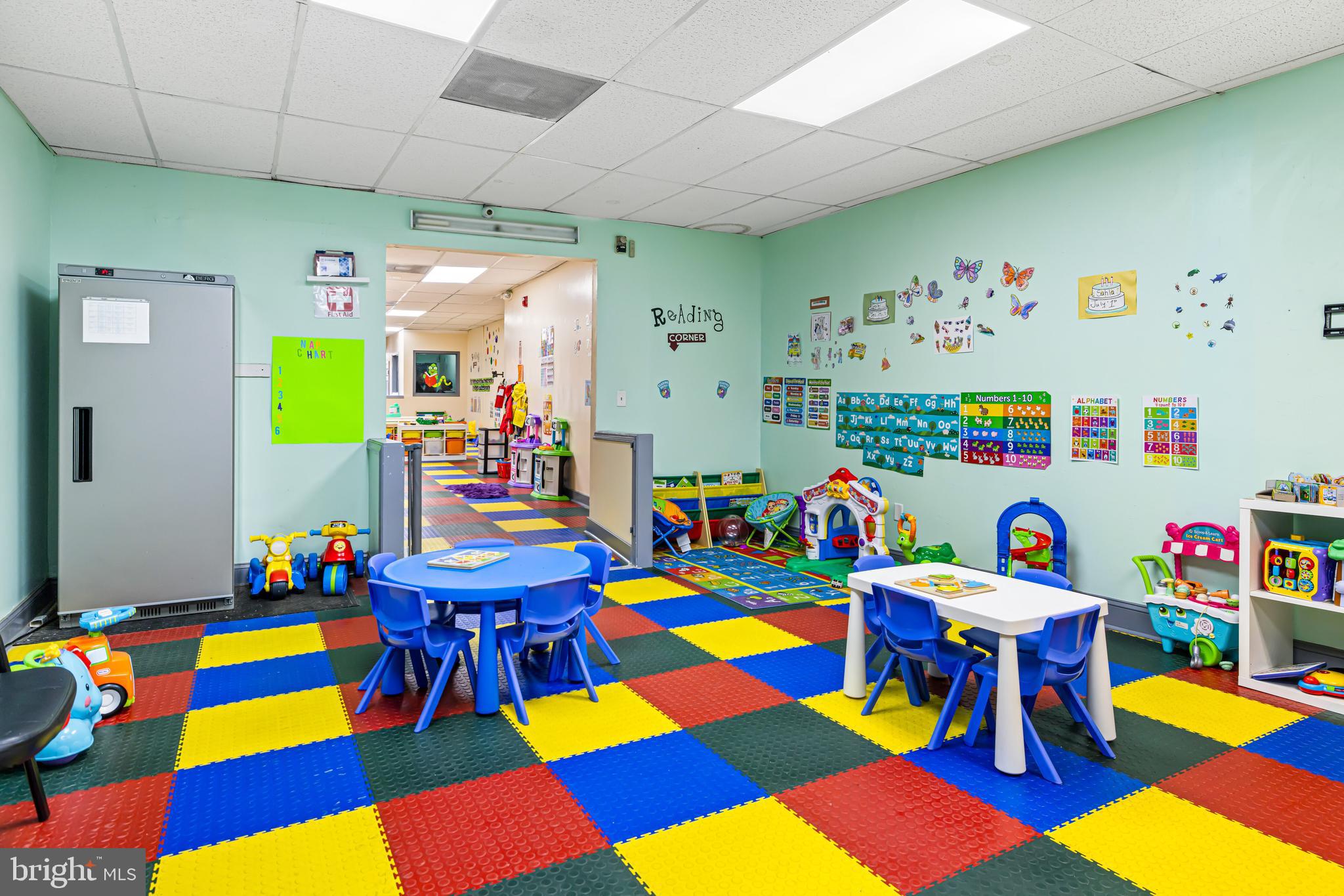 5819 GERMANTOWN AVENUE