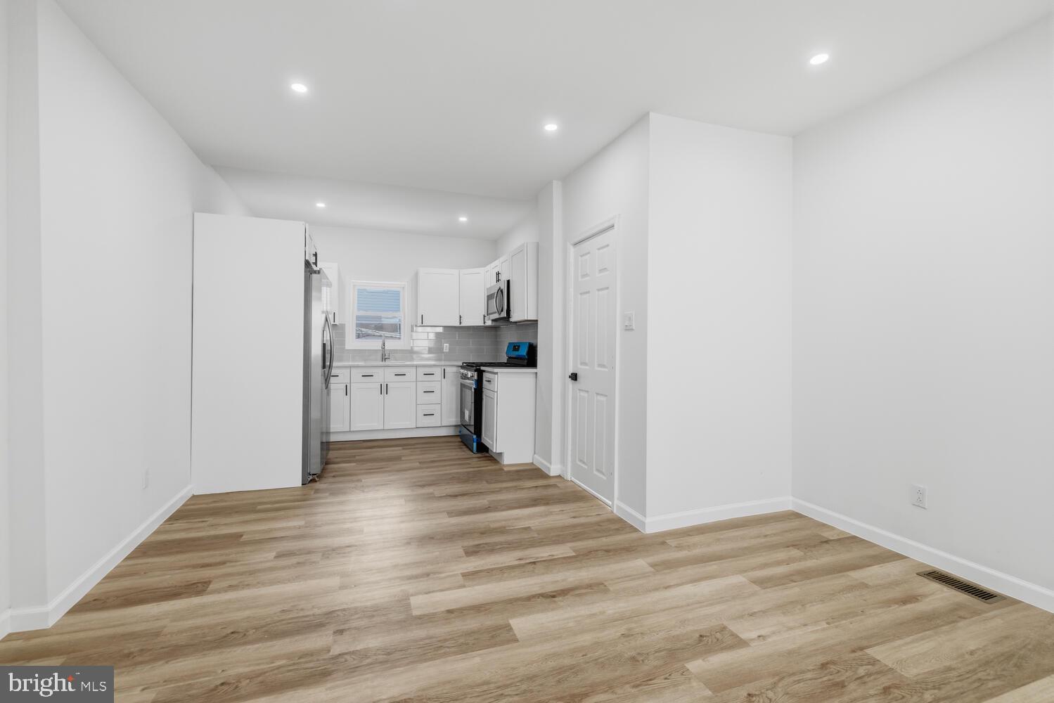 5722 HADFIELD STREET