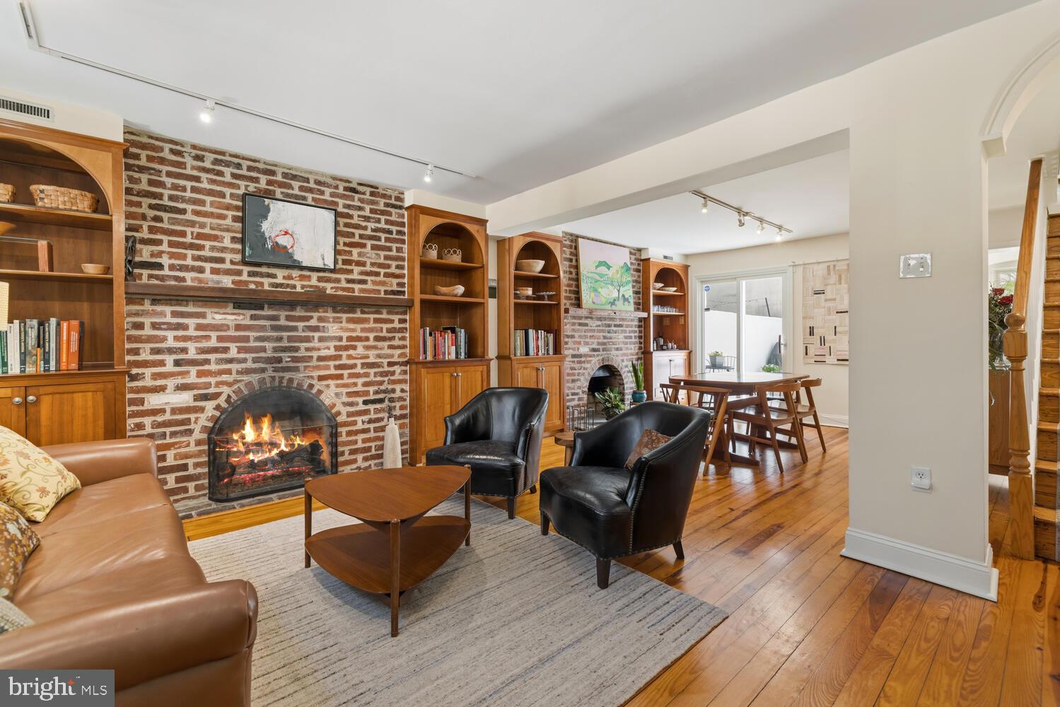 804-6 LOMBARD STREET