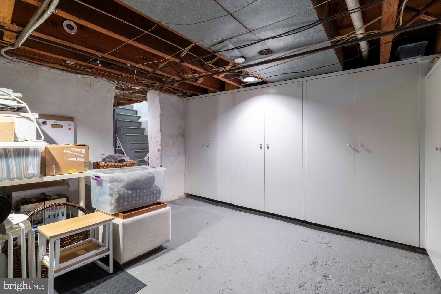 804-6 LOMBARD STREET