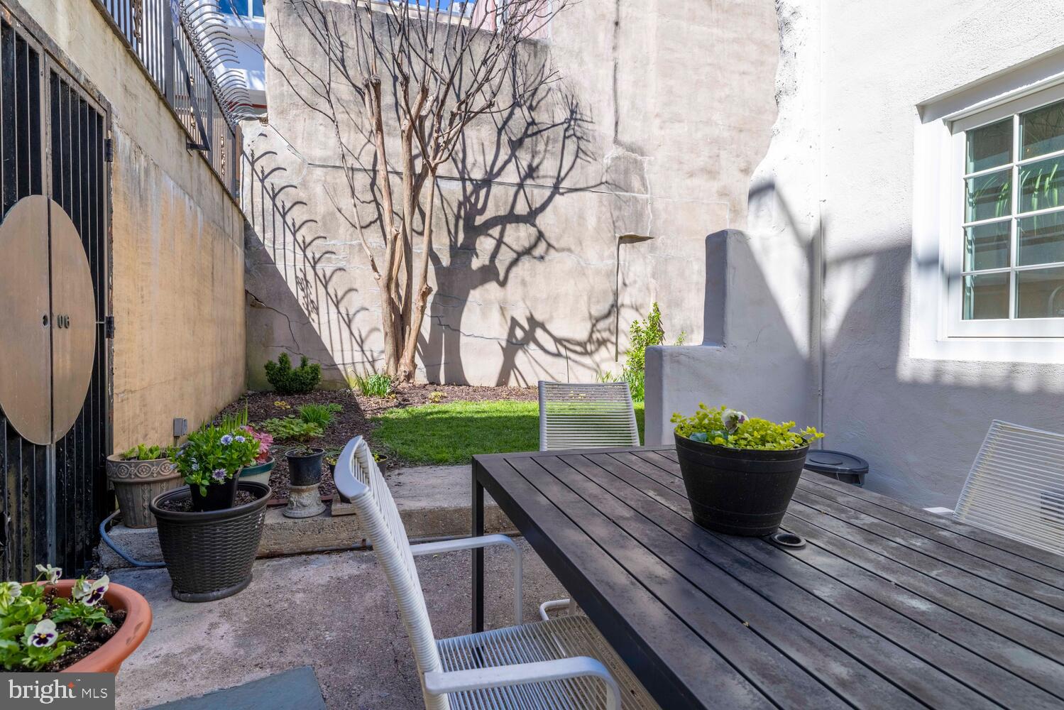 804-6 LOMBARD STREET