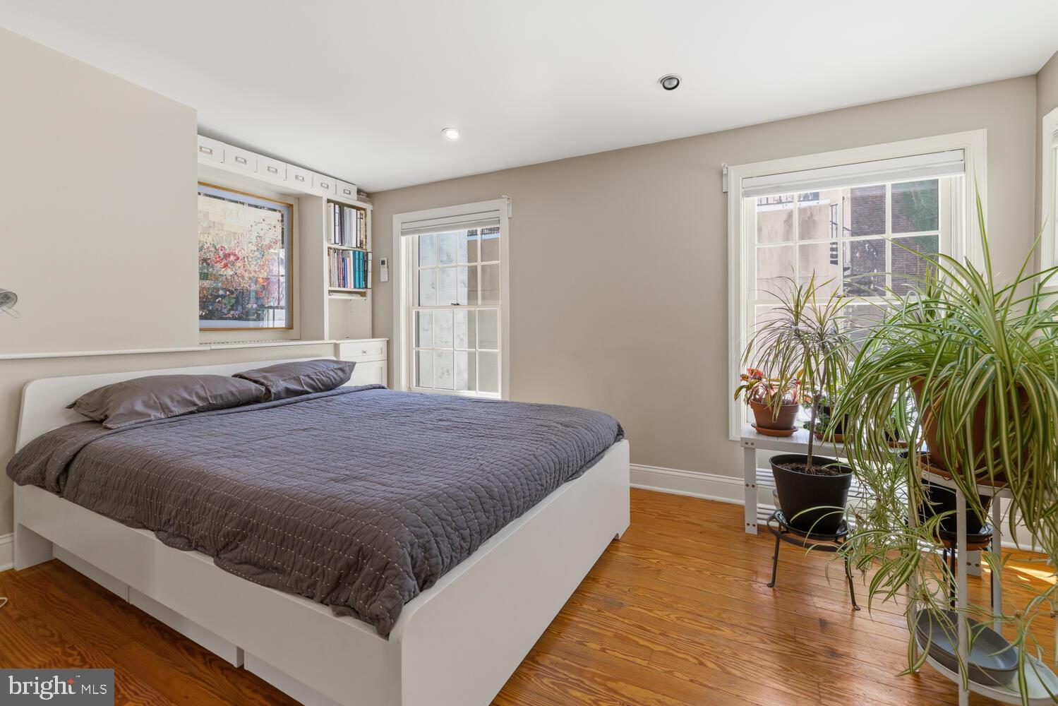 804-6 LOMBARD STREET