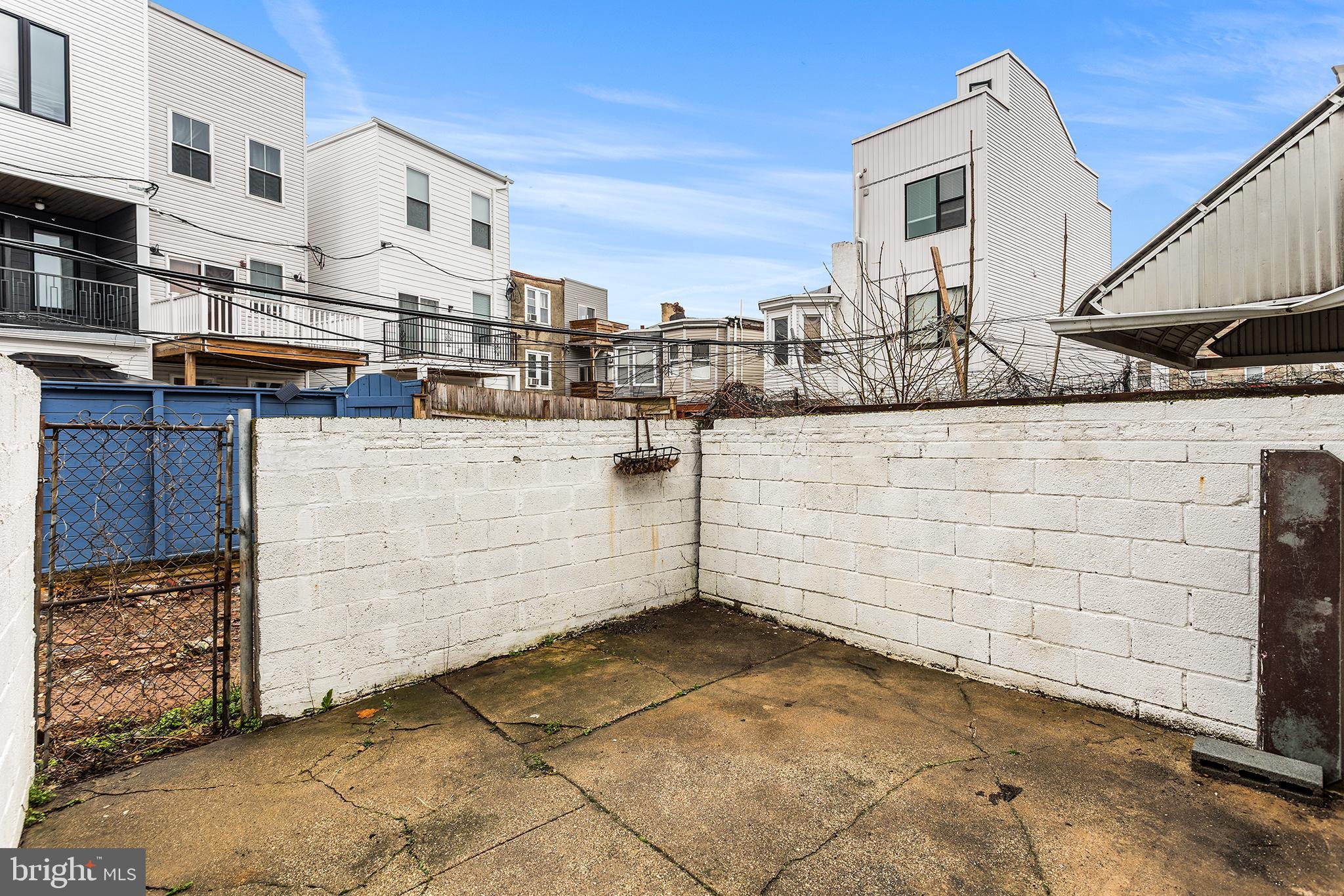 2340 W THOMPSON STREET