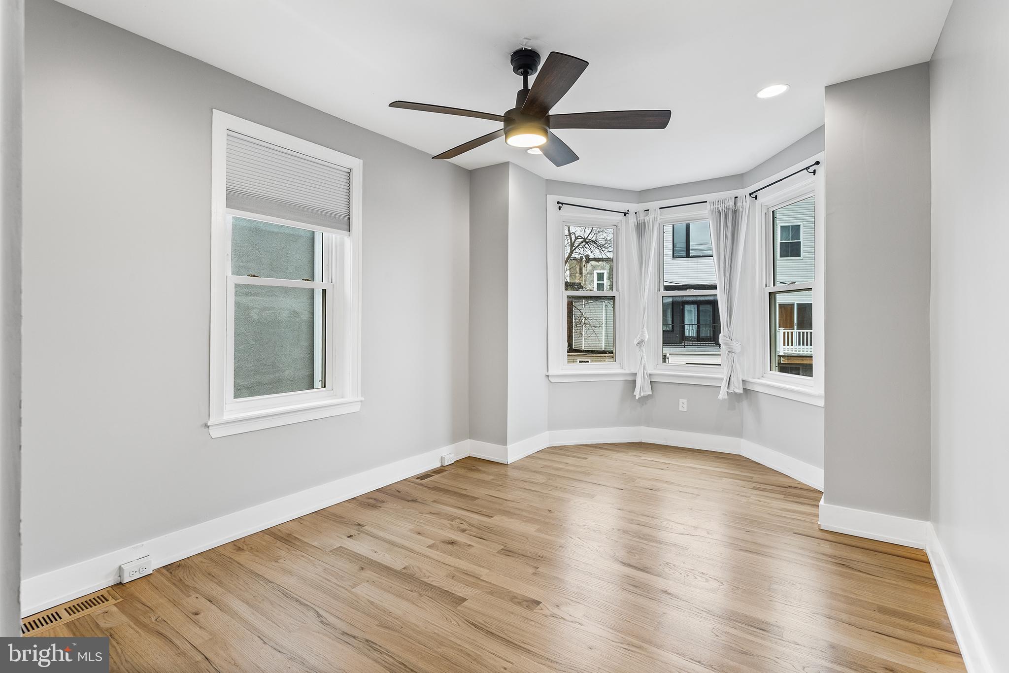 2340 W THOMPSON STREET