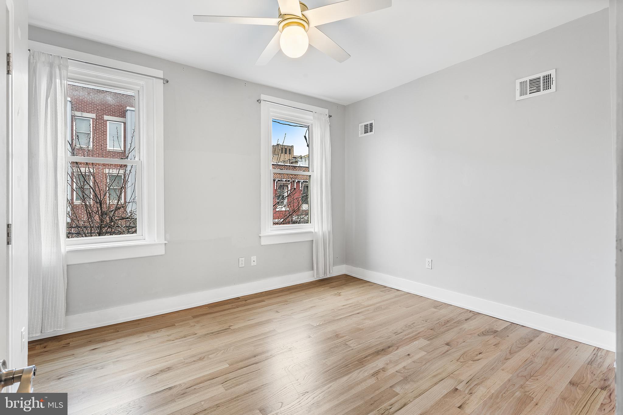 2340 W THOMPSON STREET