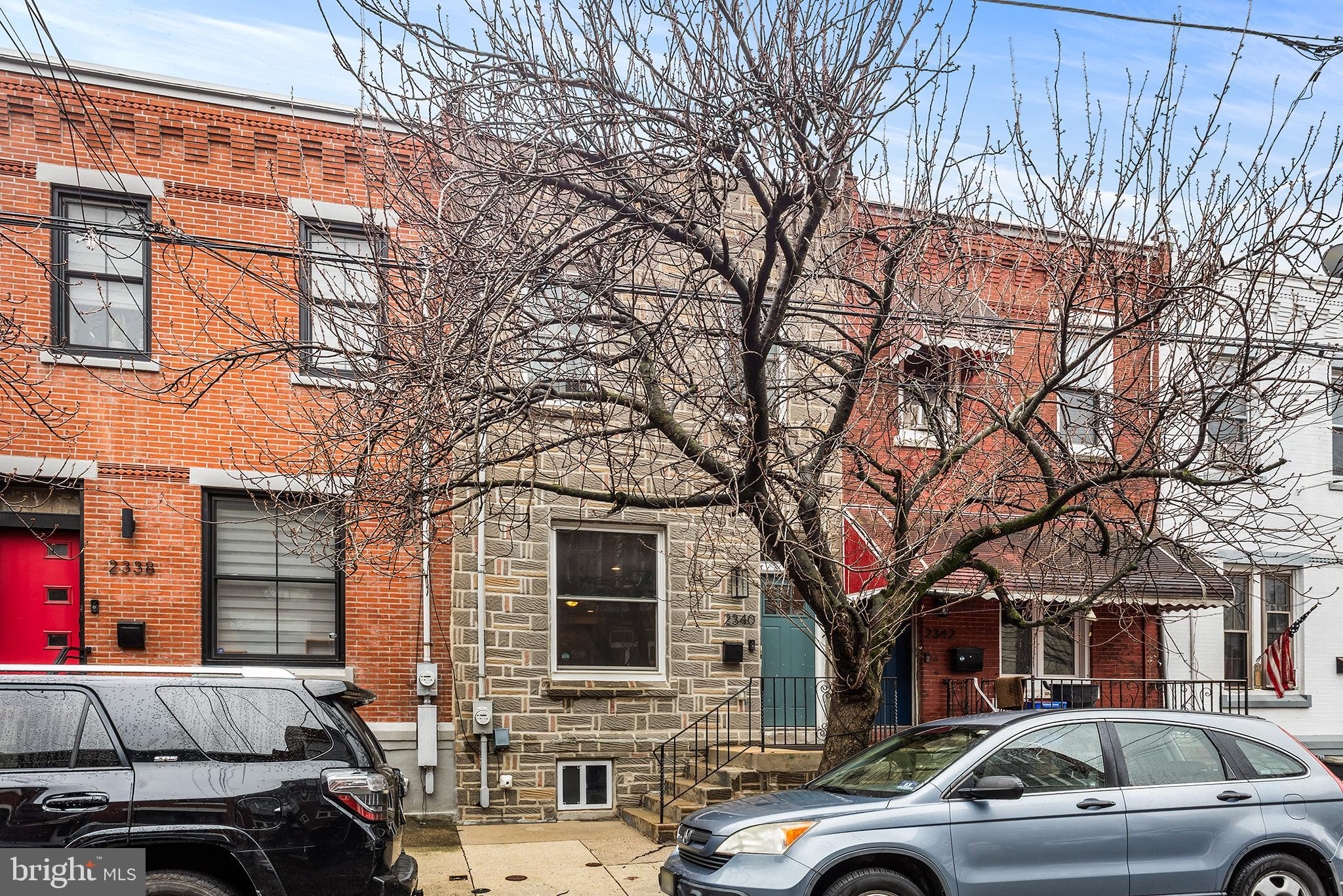 2340 W THOMPSON STREET