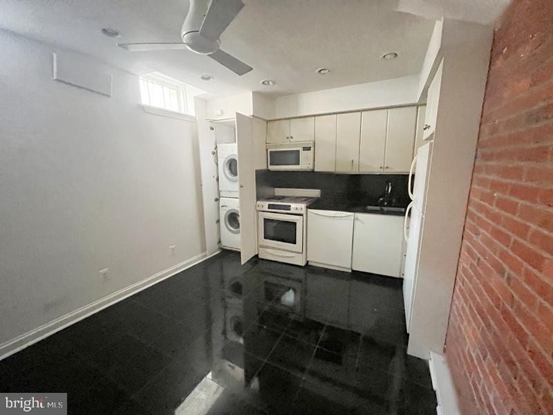 1104 LOMBARD STREET 43