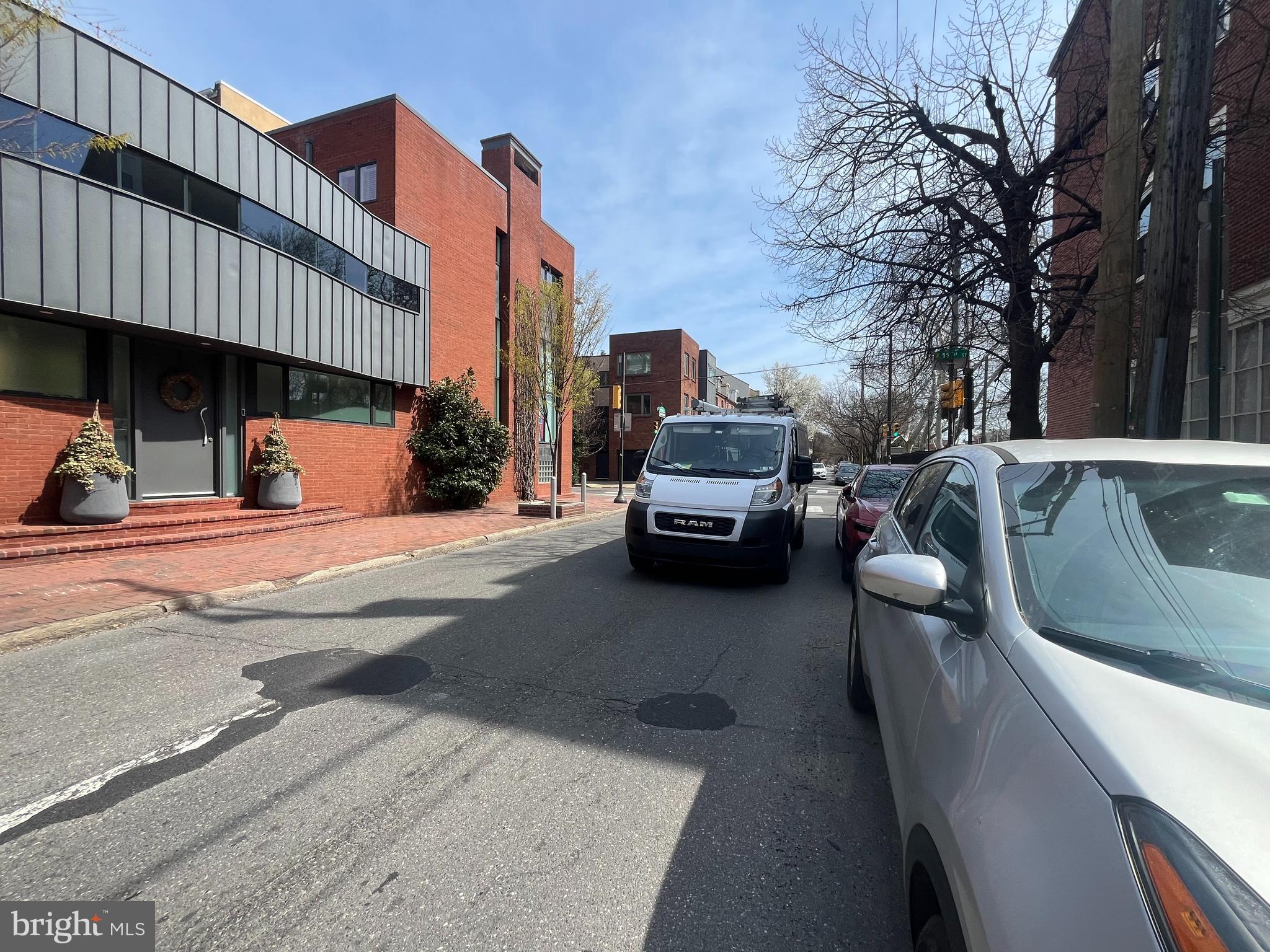 1104 LOMBARD STREET 43