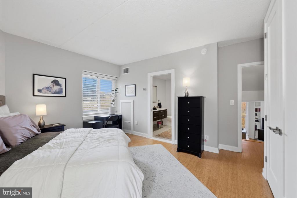 2301 CHERRY STREET 00 4A
