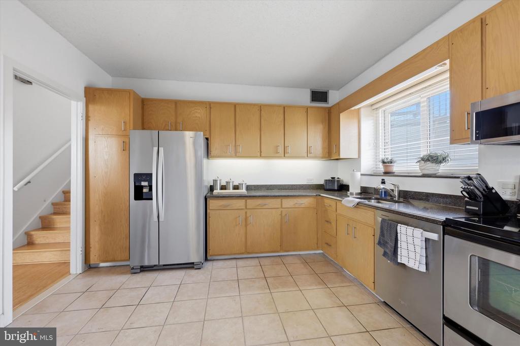 2301 CHERRY STREET 00 4A