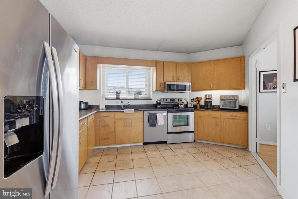 2301 CHERRY STREET 00 4A