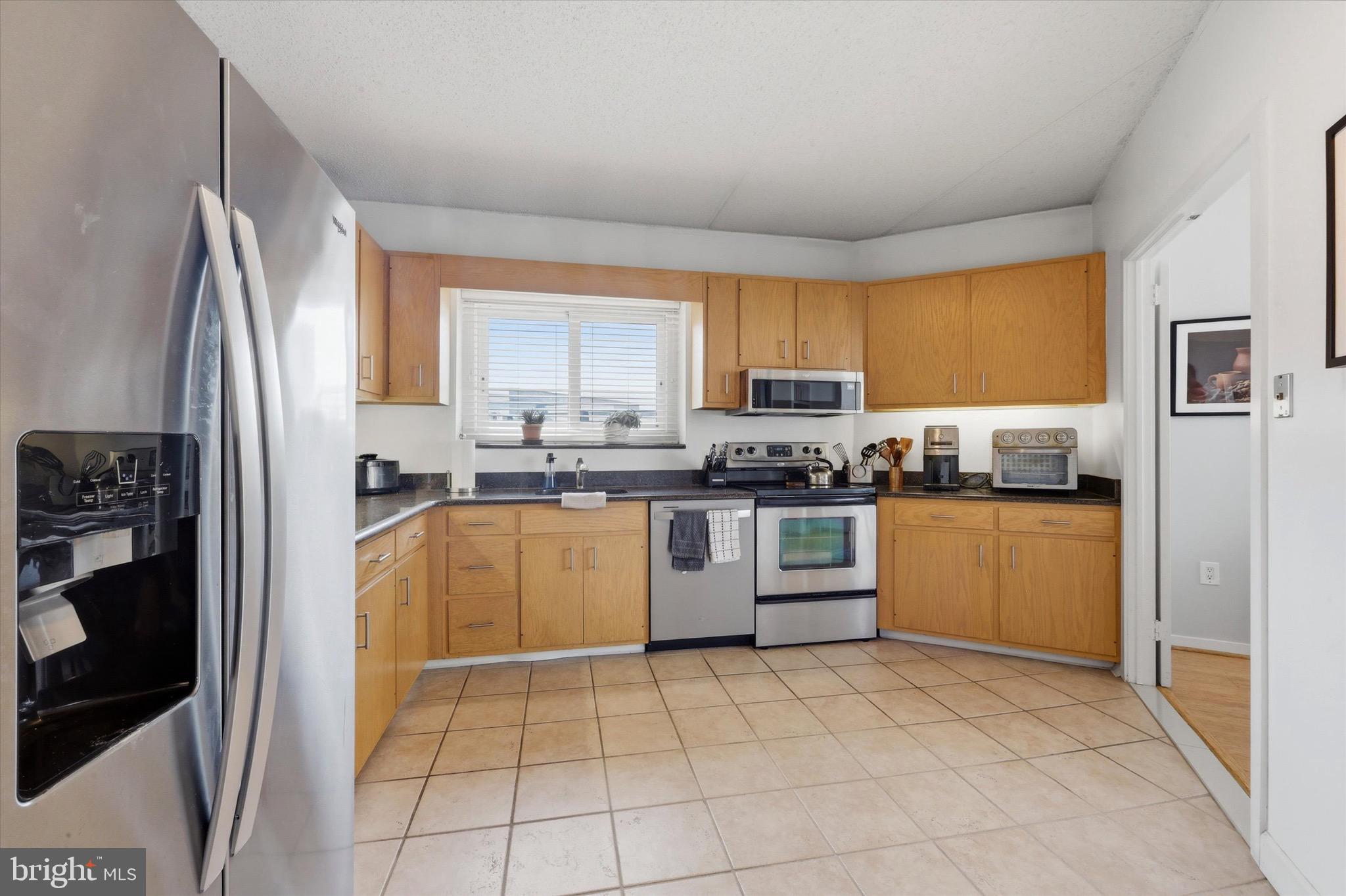 2301 CHERRY STREET 00 4A