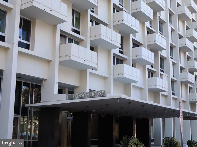 604 S WASHINGTON SQUARE 36 2411