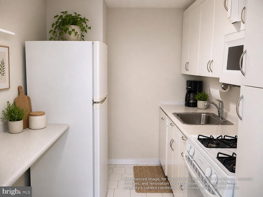 604 S WASHINGTON SQUARE 36 2411