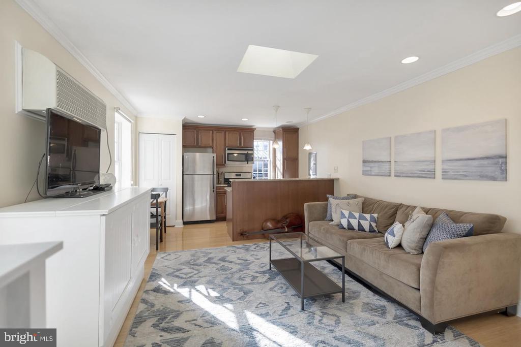 1716 PINE STREET 5/3R