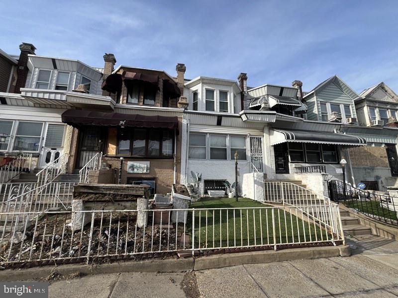 5525 GREENWAY AVENUE