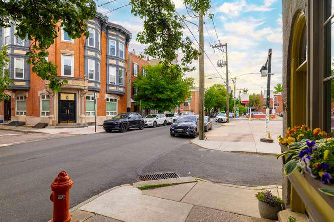 726 S 7TH STREET