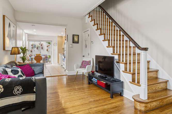 726 S 7TH STREET