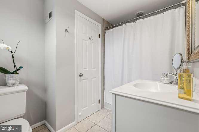 726 S 7TH STREET