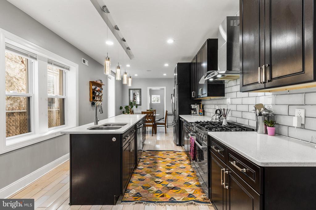 322 N 42ND STREET