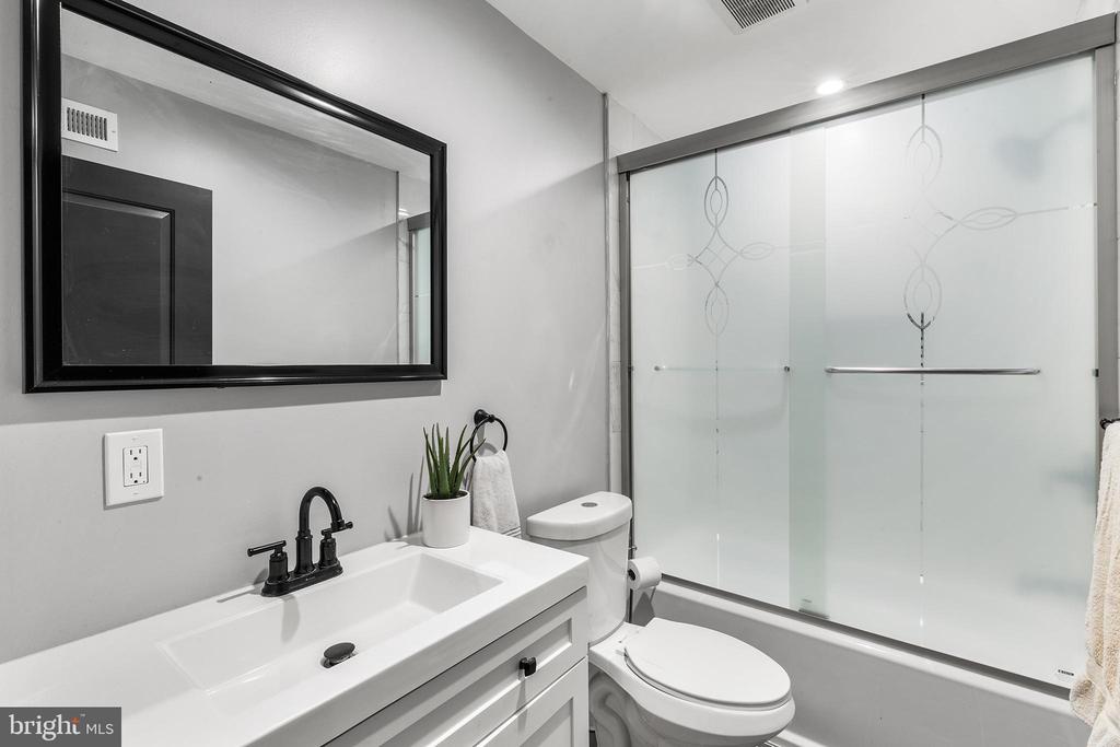 322 N 42ND STREET