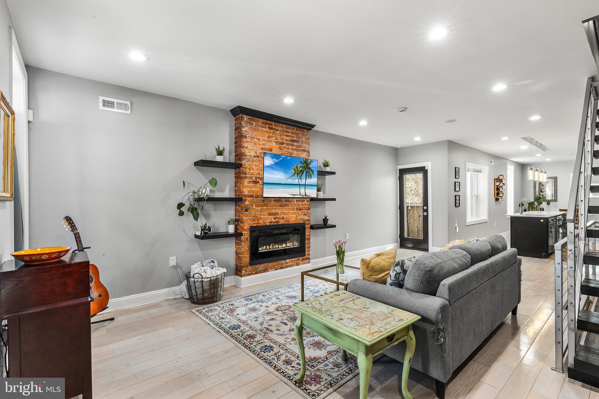 322 N 42ND STREET
