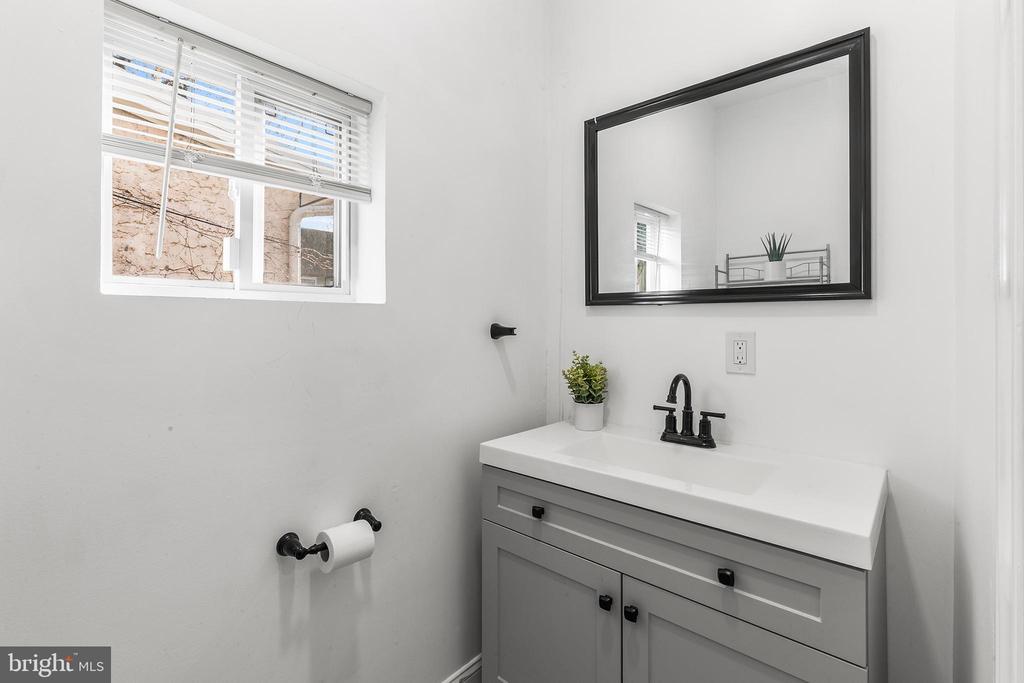 322 N 42ND STREET