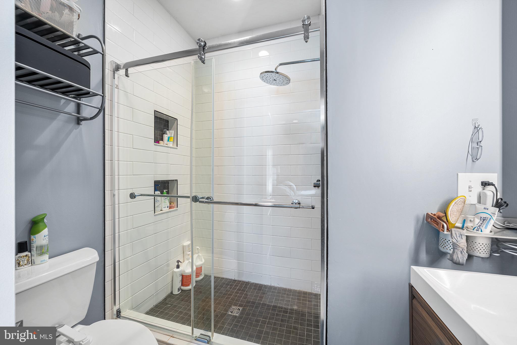 1333 N HOWARD STREET