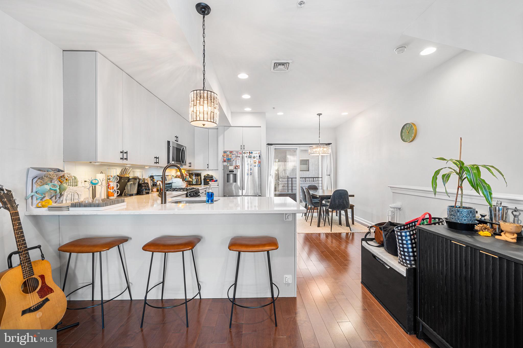 1333 N HOWARD STREET