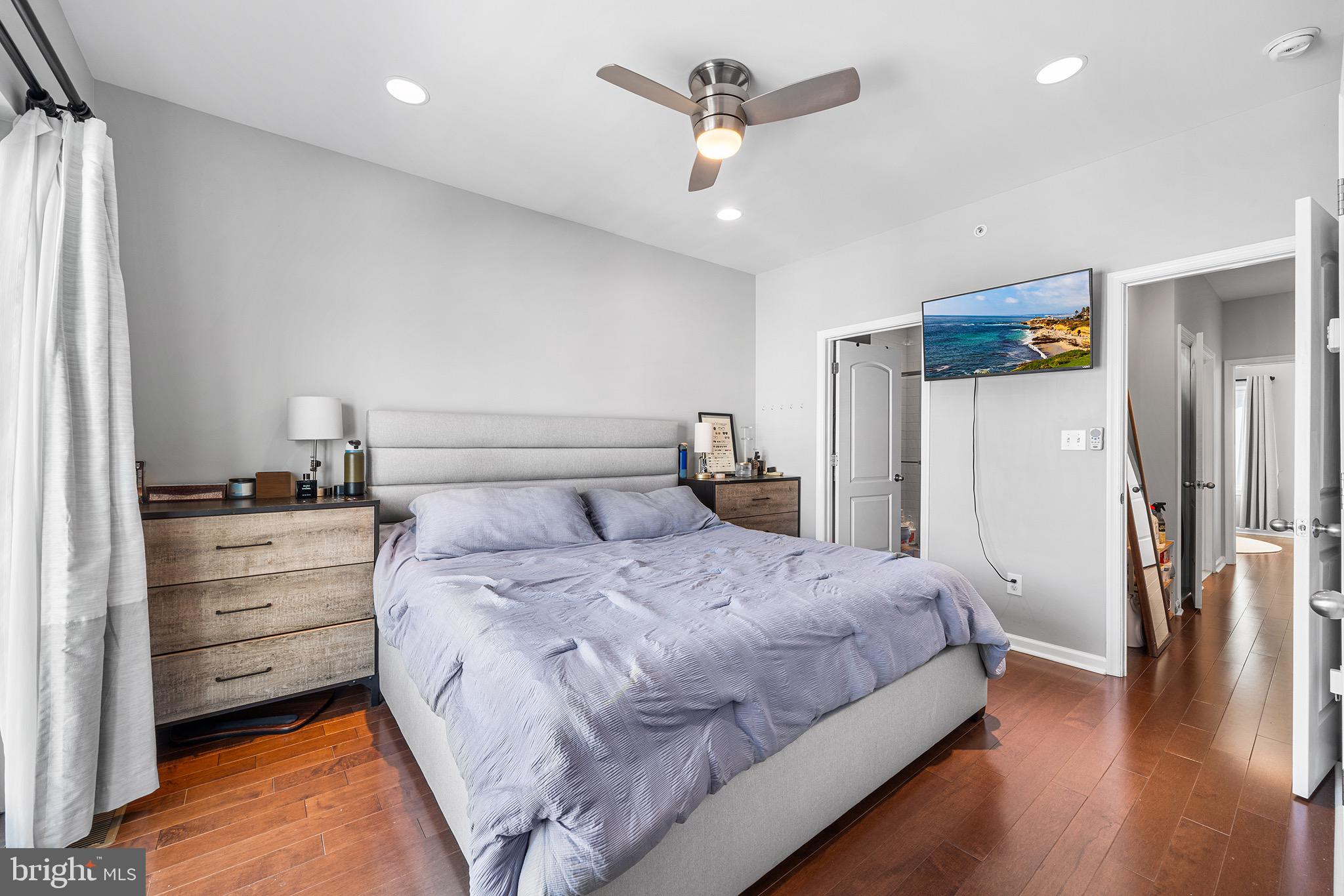 1333 N HOWARD STREET