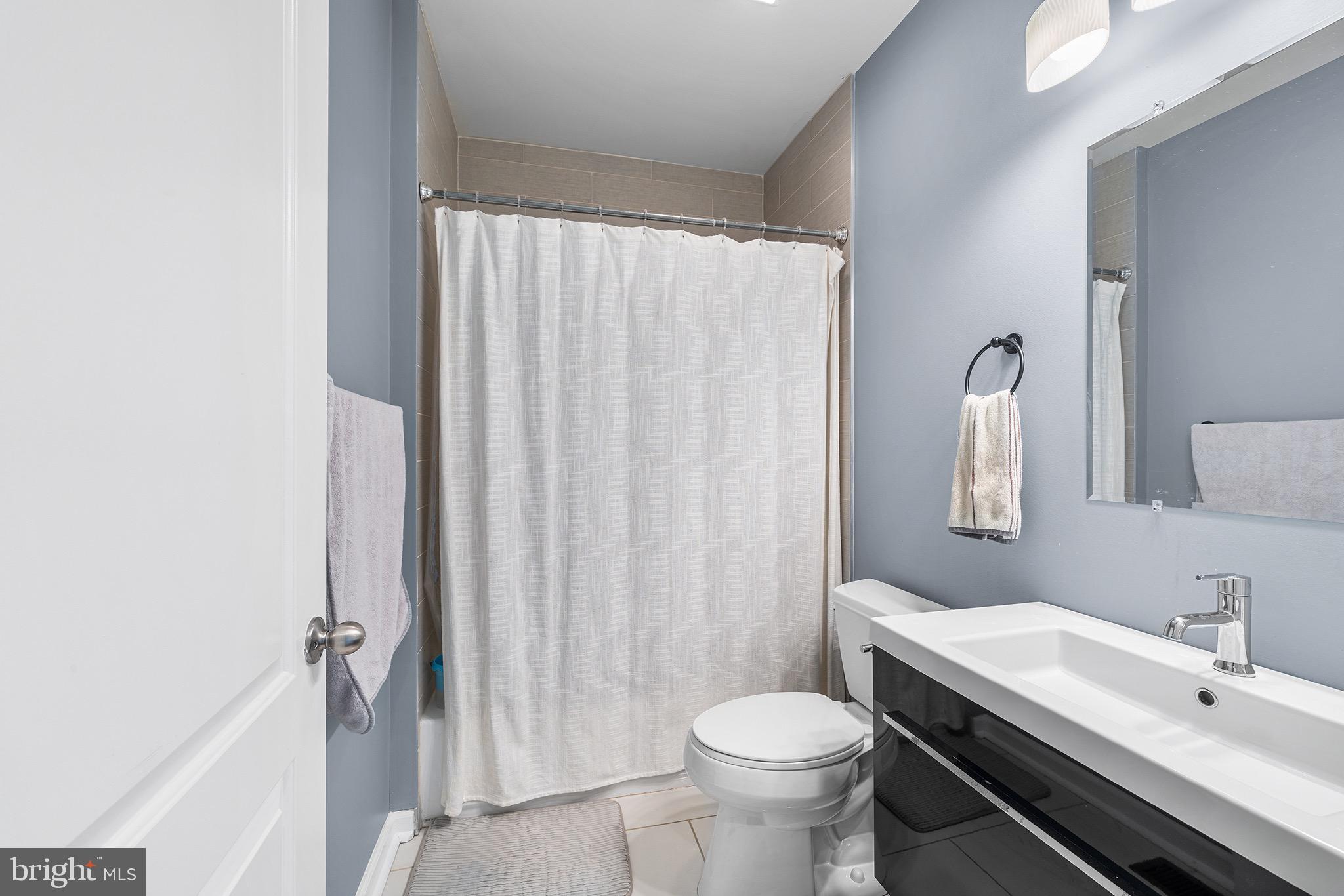 1333 N HOWARD STREET