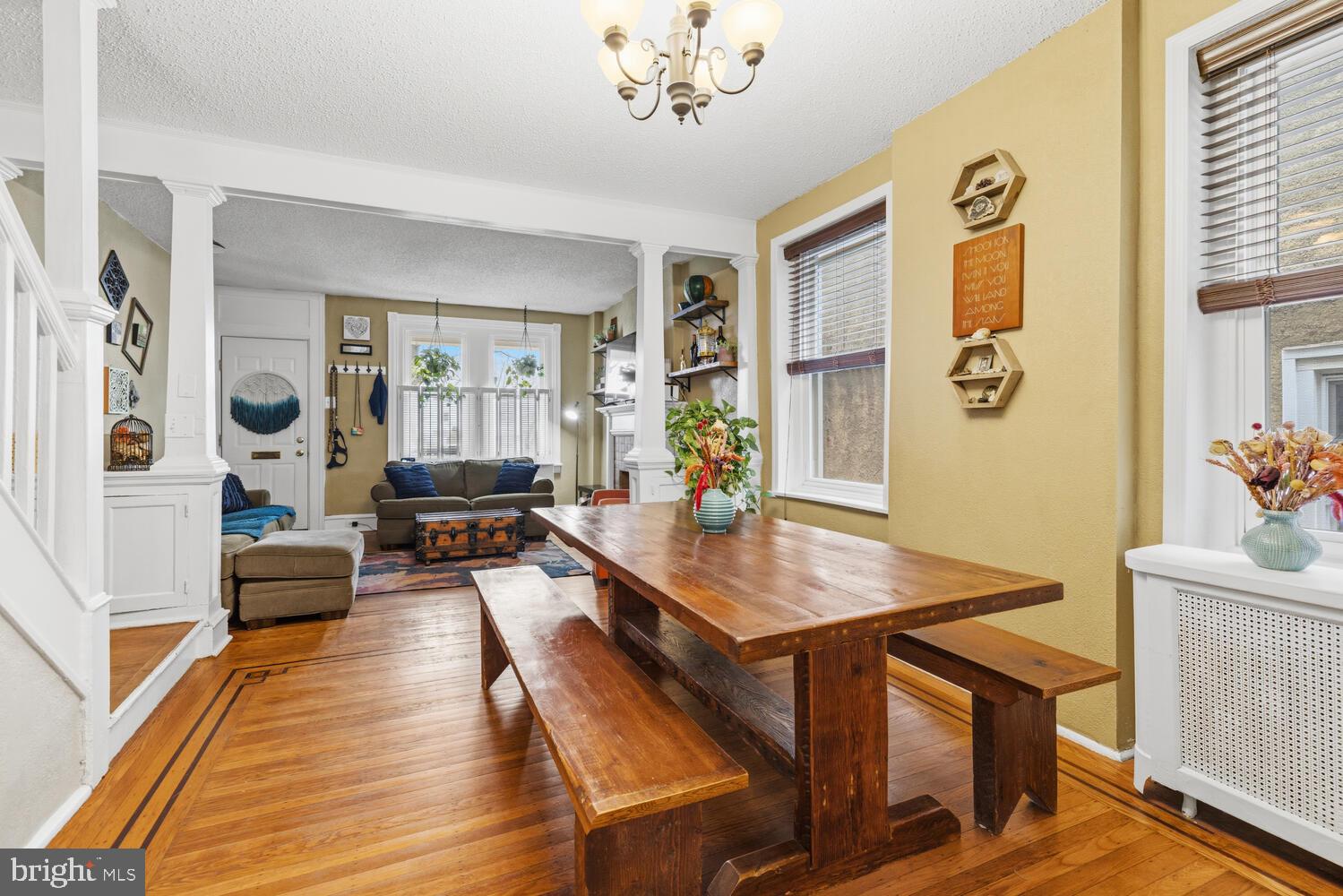 353 W MOUNT PLEASANT AVENUE