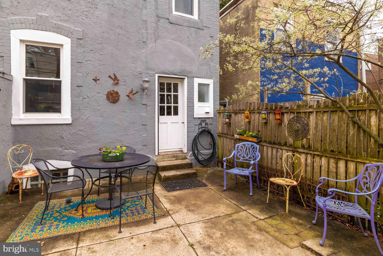 353 W MOUNT PLEASANT AVENUE