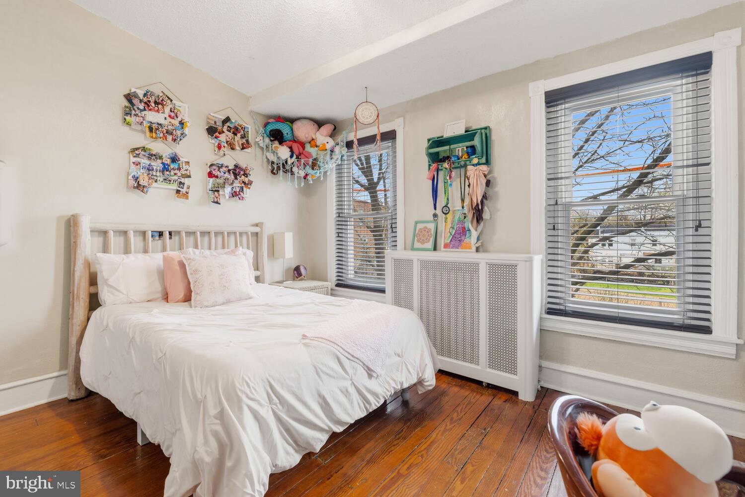 353 W MOUNT PLEASANT AVENUE