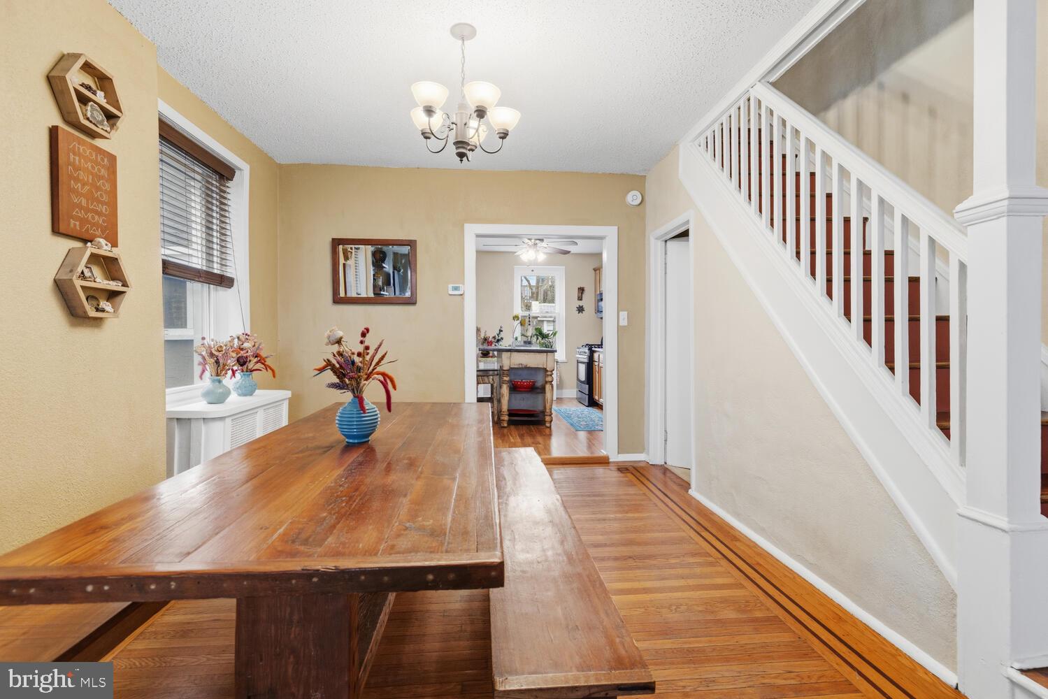 353 W MOUNT PLEASANT AVENUE