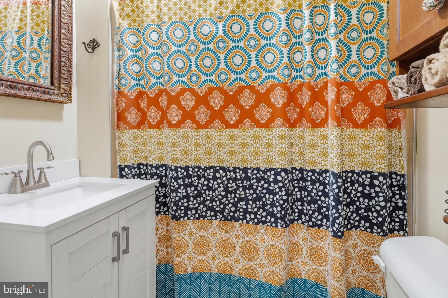 353 W MOUNT PLEASANT AVENUE