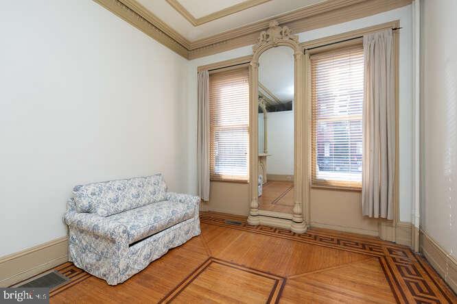 2021 SPRING GARDEN STREET 1F