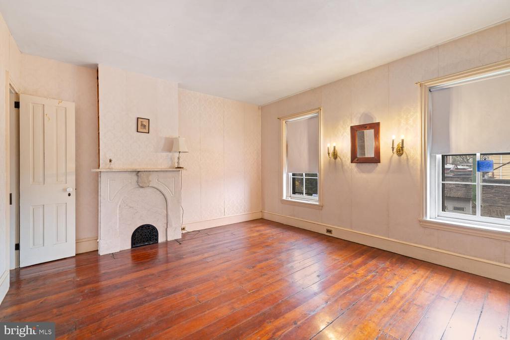 54 W PENN STREET