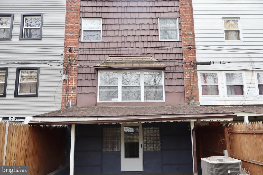 3019 FAIRDALE ROAD
