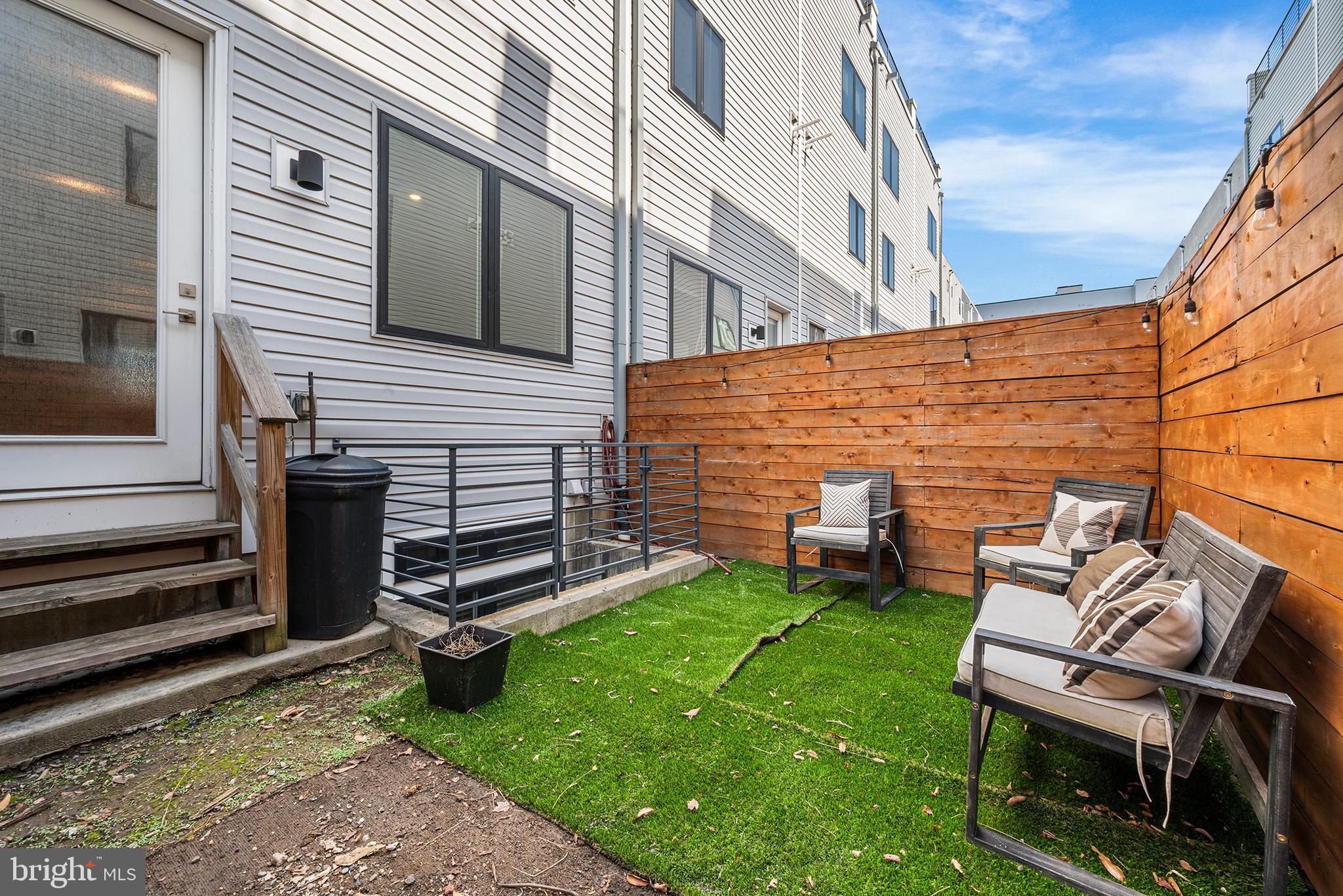 1839 BLAIR STREET 47 3