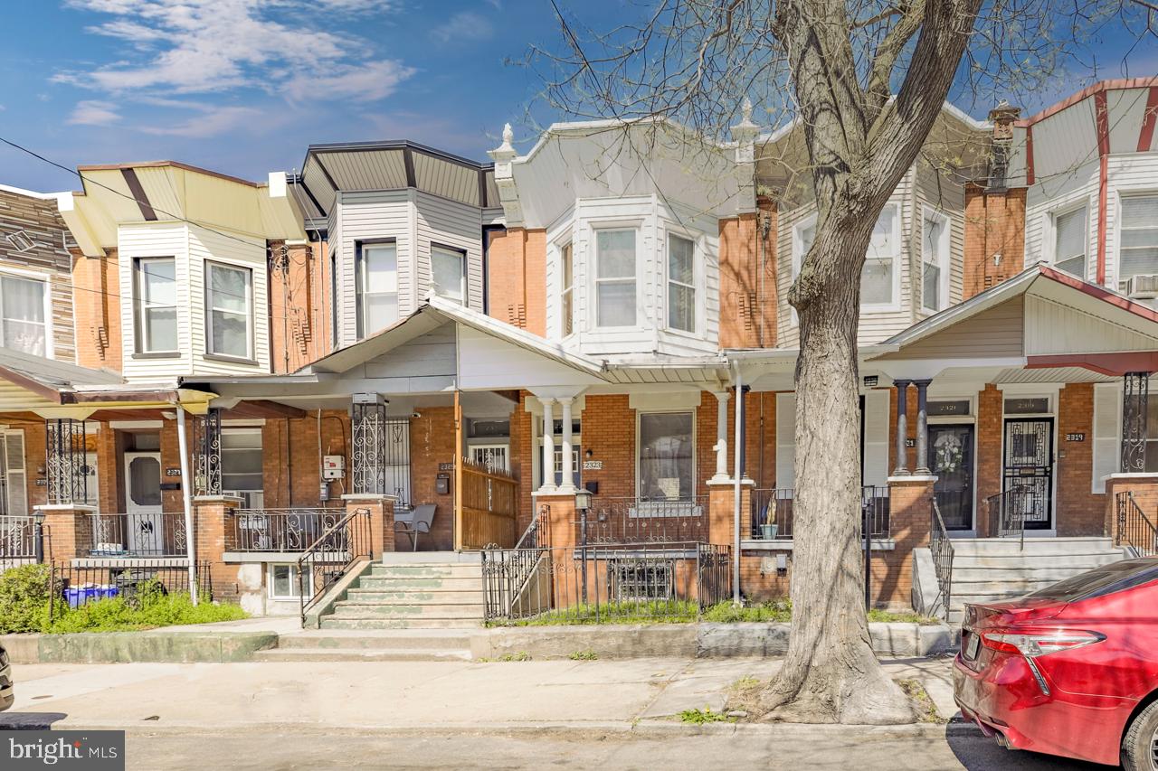 2323 W CUMBERLAND STREET