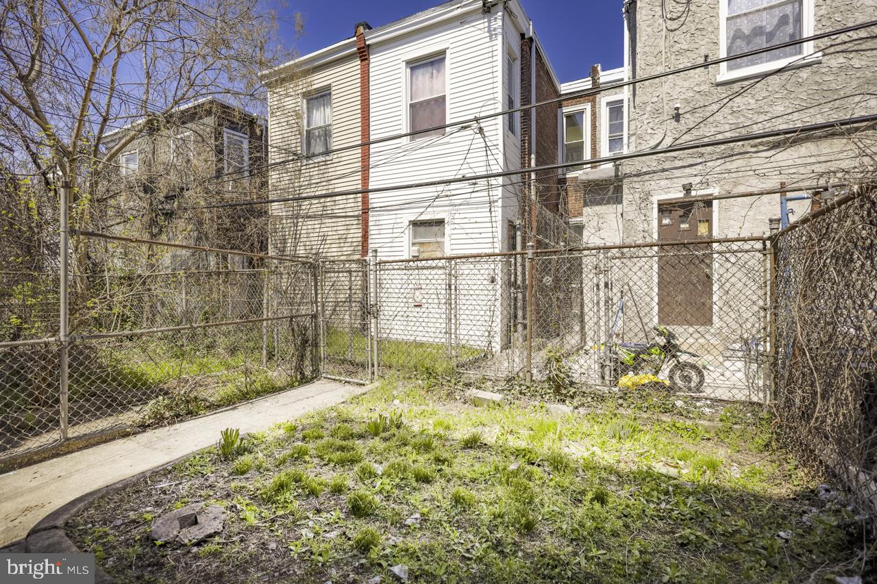 2323 W CUMBERLAND STREET