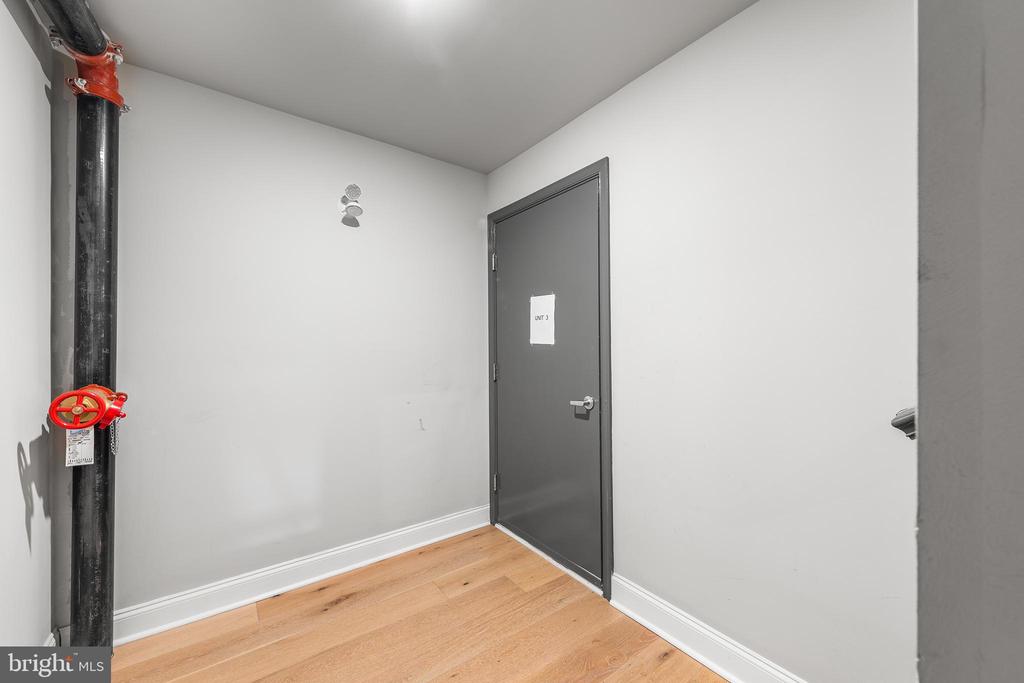 1316 N FRANKLIN STREET 3